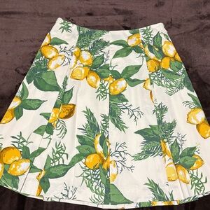 Talbots Pleated Lemon Print Skirt. Sz 8P